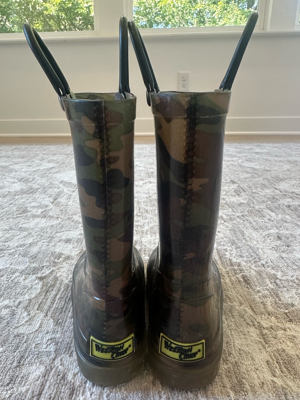 Western Chief Boys Camo Light Up Rain Boots (Size 12) - Picture 4 of 8